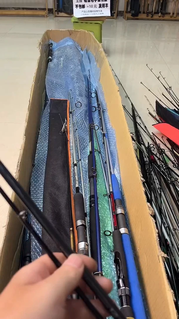 ණ****ණ孤品微瑕，实物以直播间为准