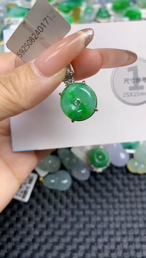 颈饰未镶嵌翡翠天然缅甸A货翡翠百元以上9元证书费自理
