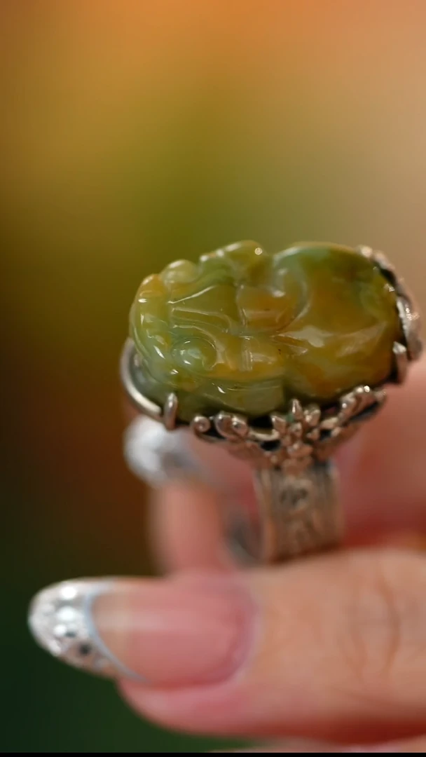 银S925镶嵌戒指翡翠新款