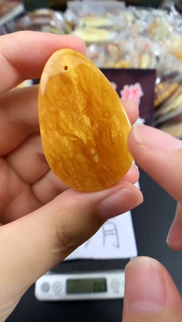 蜜蜡未镶嵌珠宝奇石1