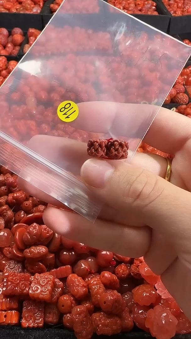 颈饰未镶嵌南红玛瑙11