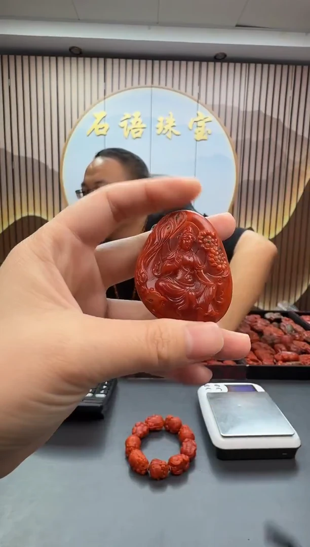 未镶嵌雕刻南红玛瑙075ZB1202产品一个