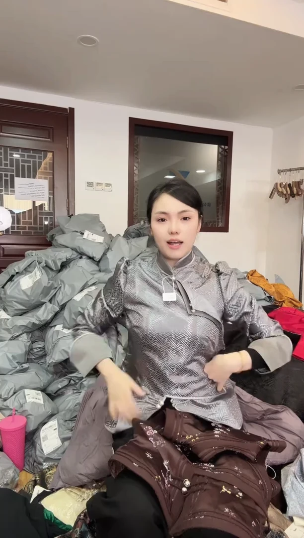 外套    L   115斤以里