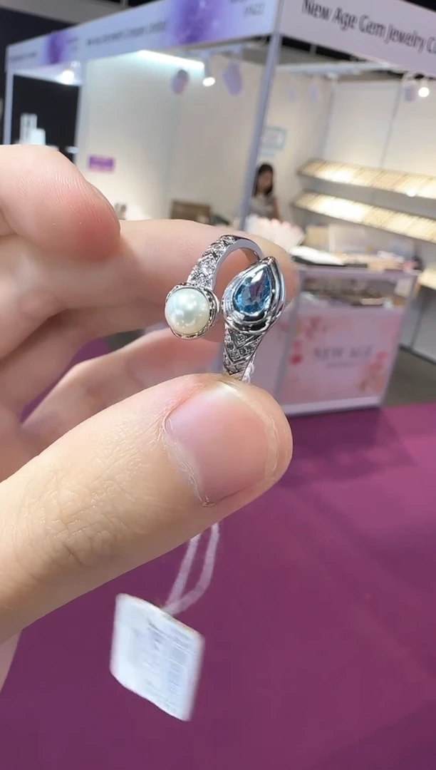 银S925镶嵌戒指托帕石伦敦蓝设计款