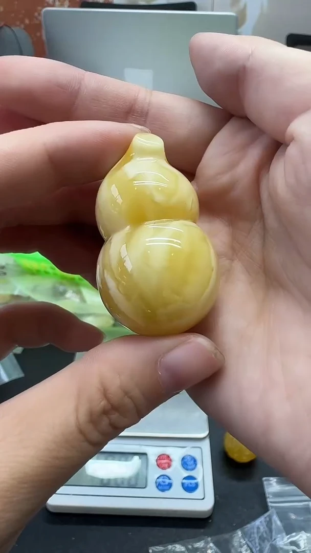 未镶嵌琥珀珠宝奇石1299