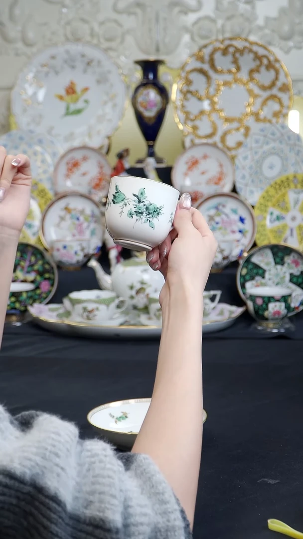 骨瓷婷婷中古器物如图所示79