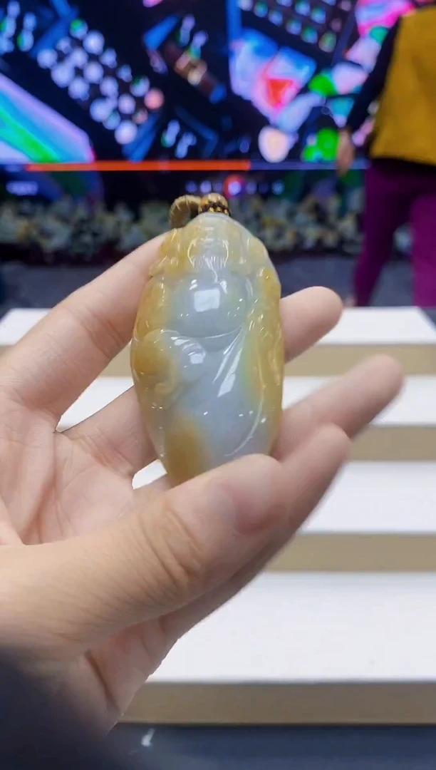 未镶嵌定制翡翠-毛货挂件49