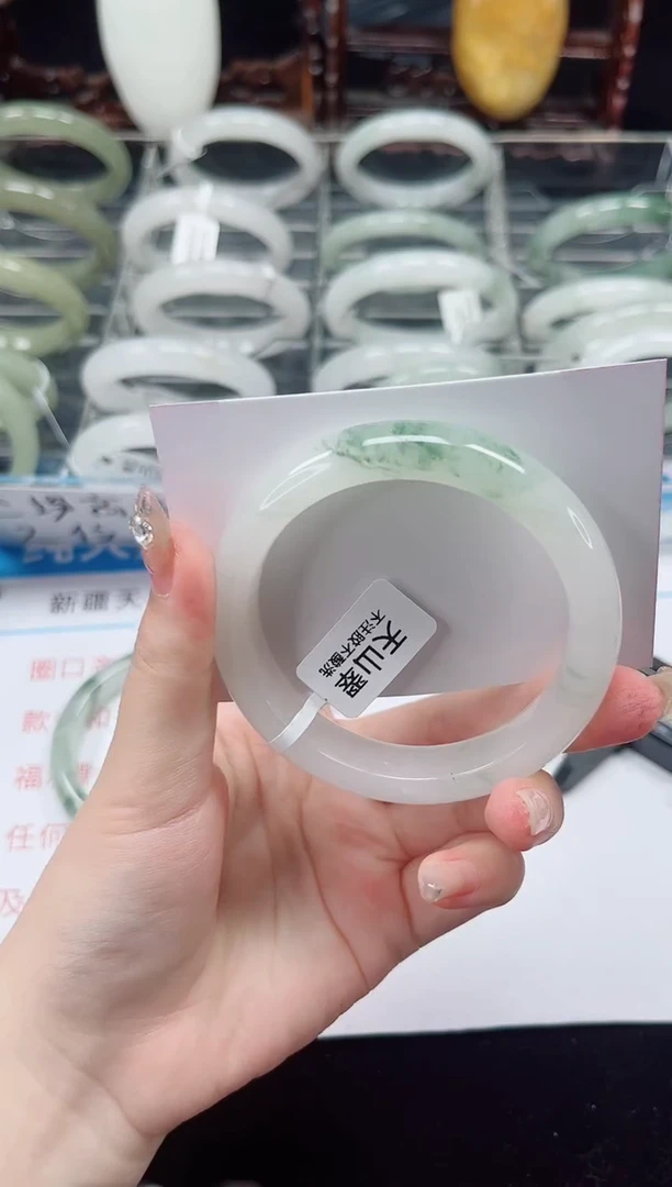 未镶嵌手镯石英质玉264-55/56