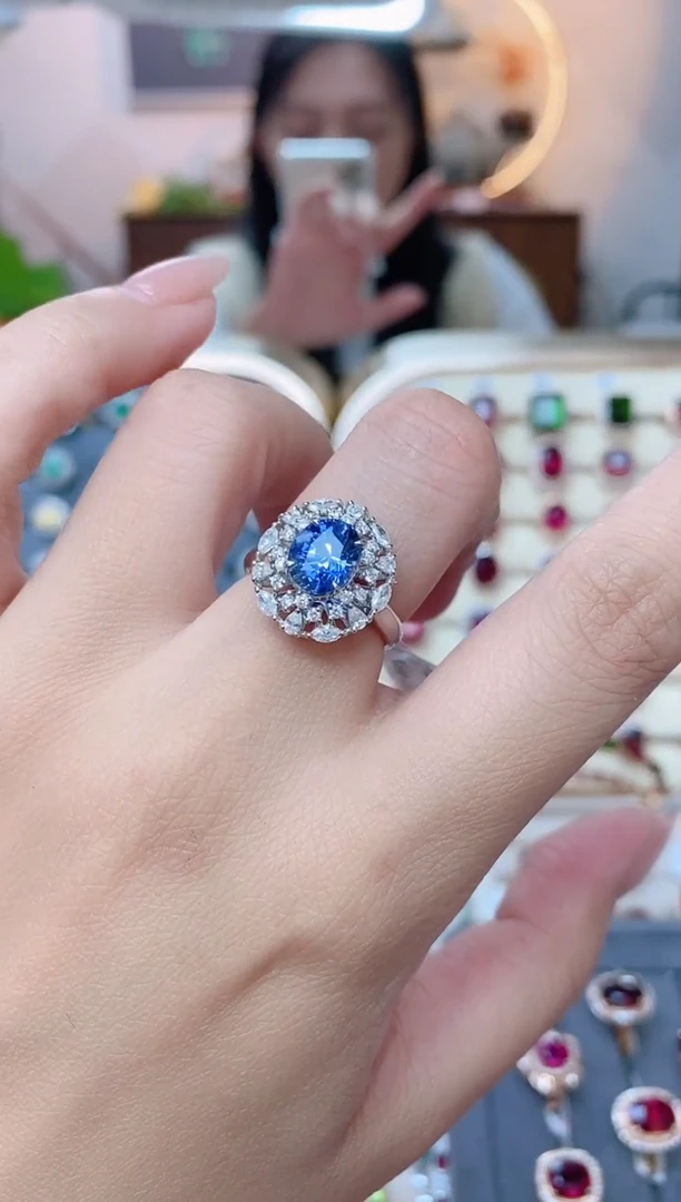 蓝宝石戒指蓝宝石18K金镶嵌2.6CT