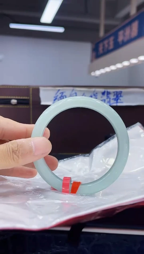未镶嵌手镯翡翠7