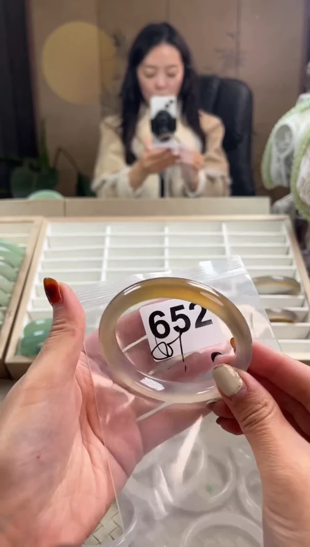 手镯玛瑙/玉髓未镶嵌652