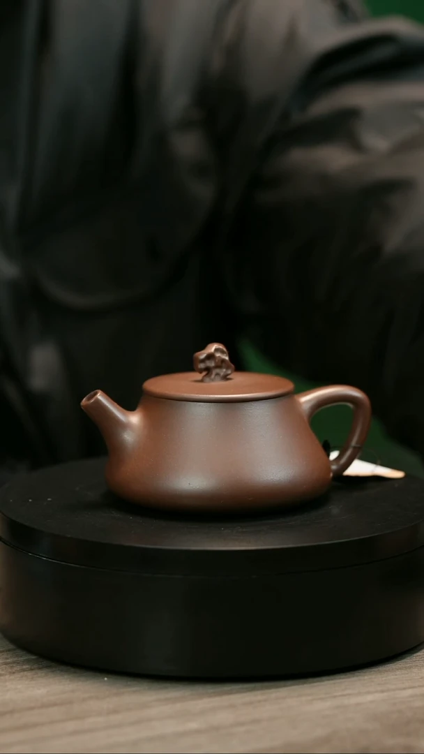 茶壶紫砂感*恩H1679赵信军太湖石纳瓢