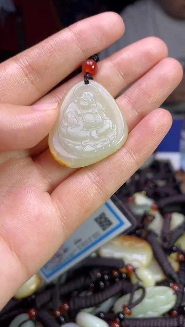 未镶嵌和田玉挂件1
