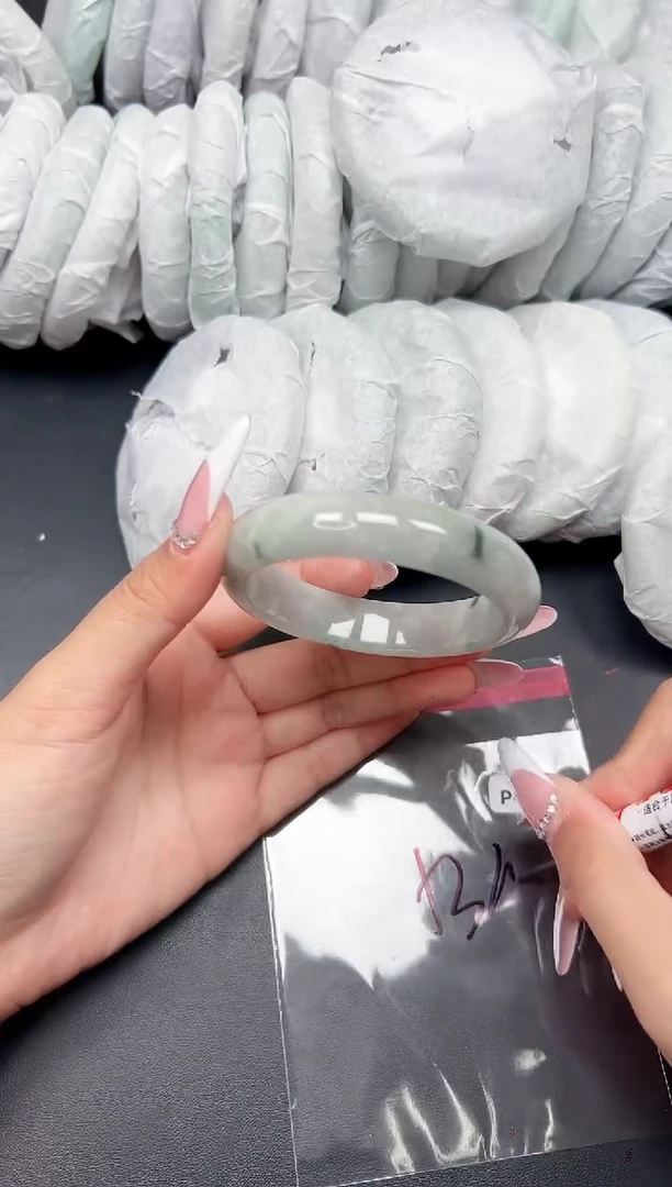 精品手镯，一物一拍P-007