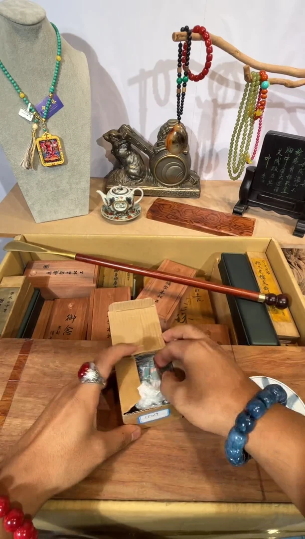 瓷片瓷片片片片片片———山