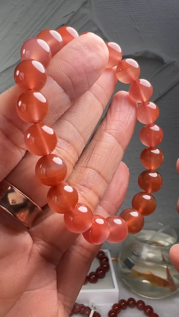 手串未镶嵌南红玛瑙南红玛瑙（默认微瑕）