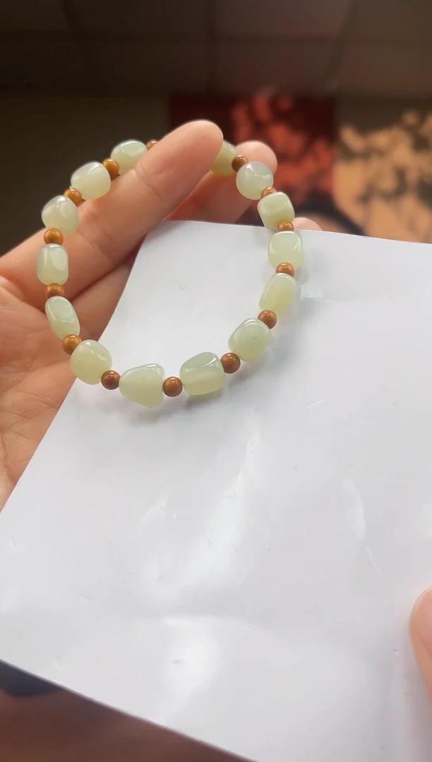 颈饰未镶嵌和田玉a9