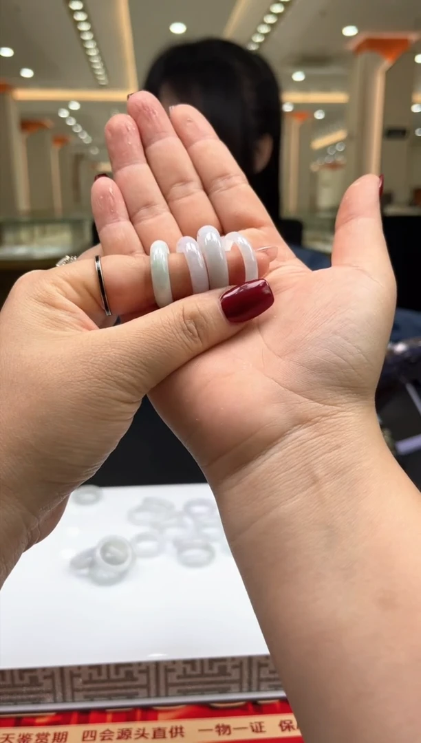 【闪购商品】翡翠挂件未镶嵌戒圈多样性发一