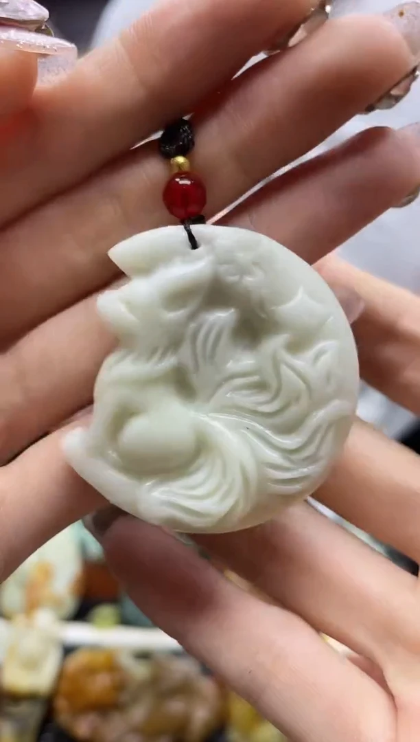 未镶嵌岫玉吊坠·