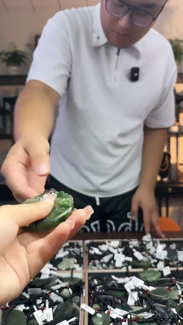颈饰未镶嵌和田玉180