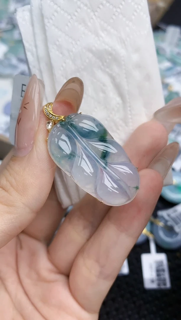 翡翠18K金镶嵌颈饰129   天然翡翠A货