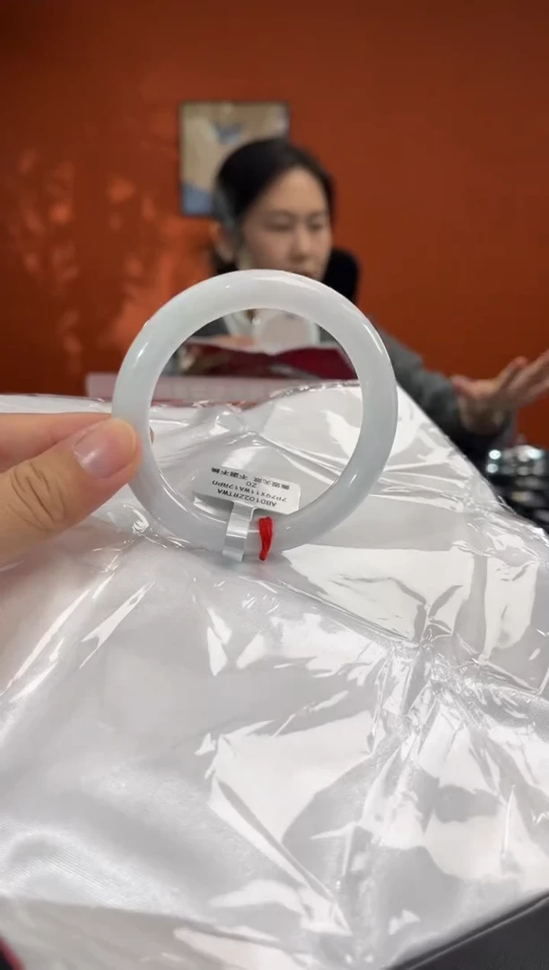 未镶嵌手镯翡翠7   55