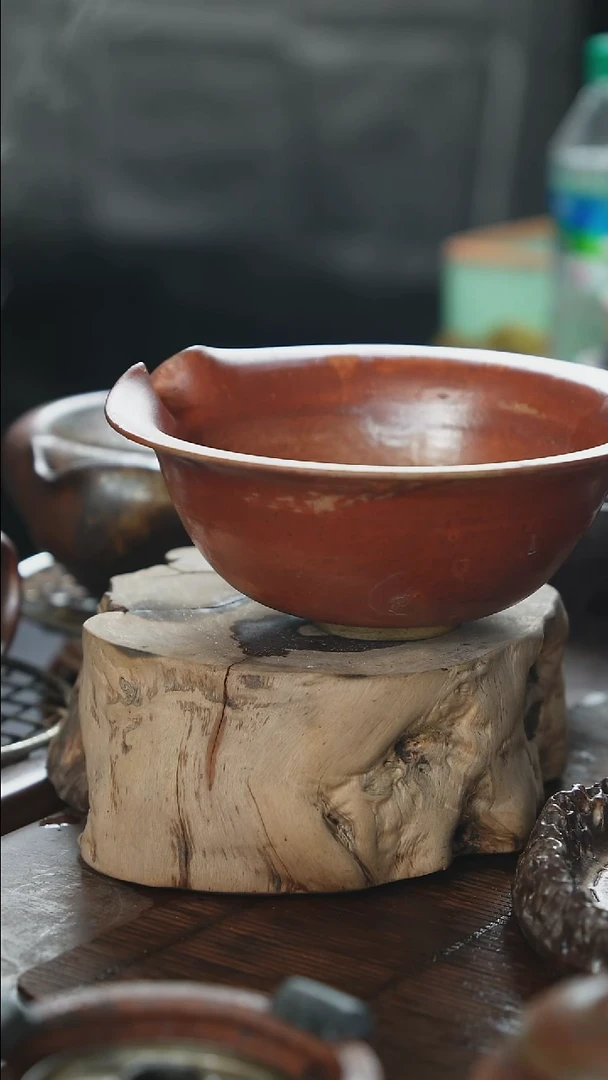 紫砂全手工蓄水壶承