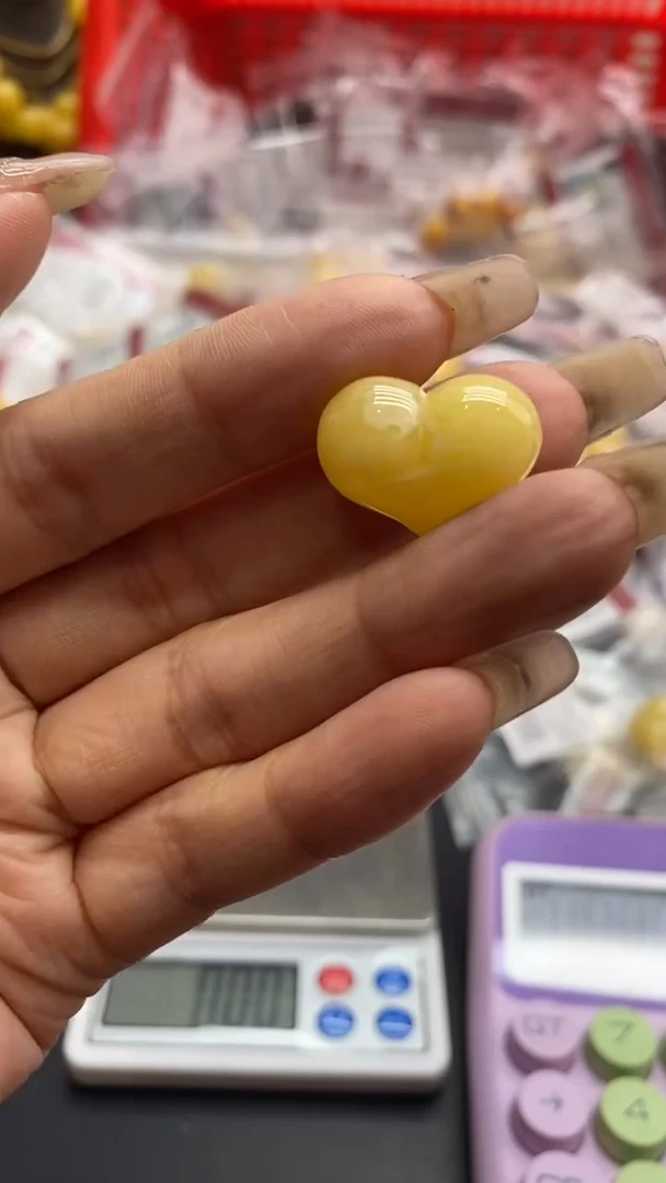 琥珀未镶嵌珠宝奇石1600