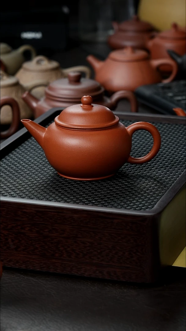 茶壶紫砂南朱水平微瑕半手140