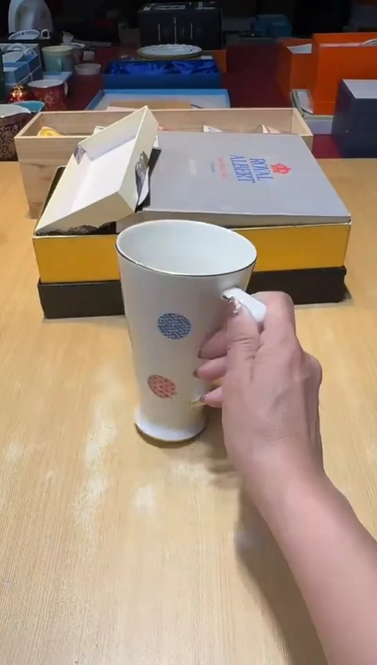 瓷片生活的本意是开心啊@@1