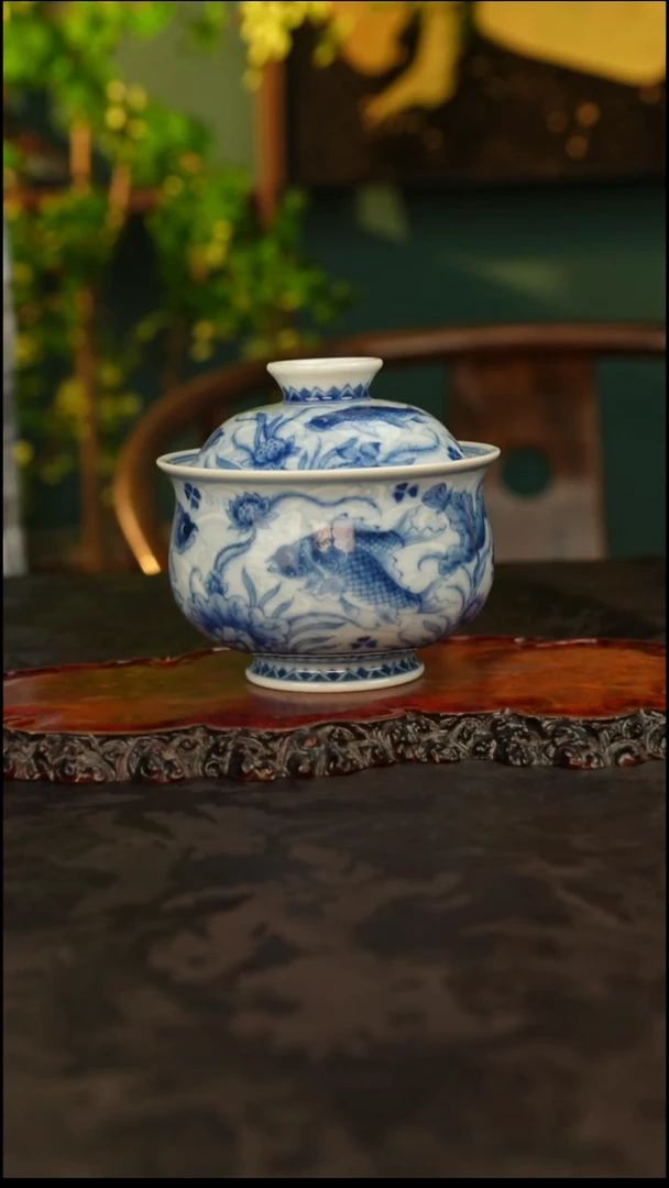 望月怀古手绘淡海水鱼藻盖碗