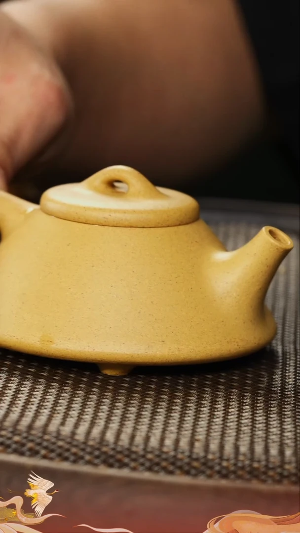 茶壶紫砂紫砂壶14 黄金段 子冶