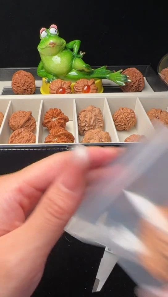 把件文玩核桃出****餐文玩核桃10