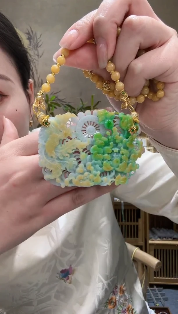 【闪购商品】翡翠颈饰未镶嵌吊坠