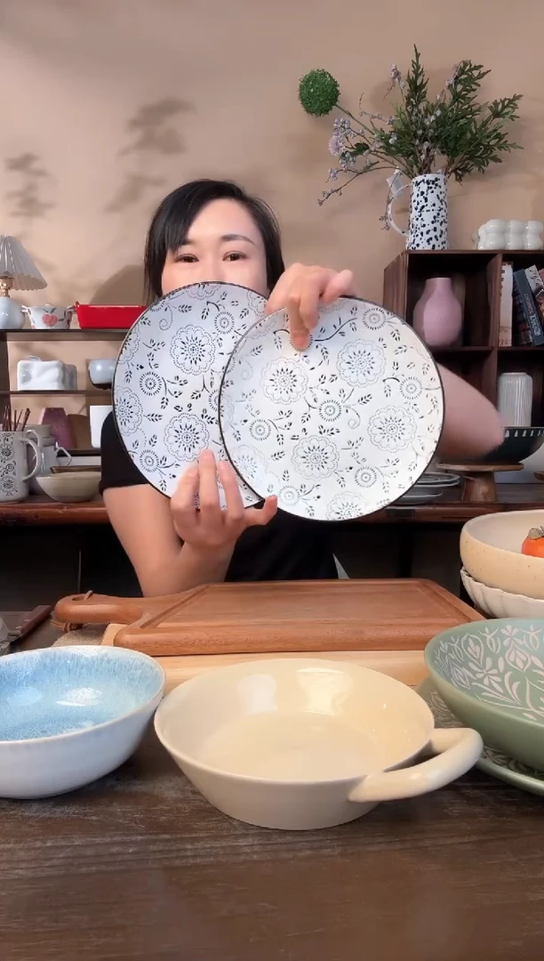8.3英寸手绘花盘2只微瑕