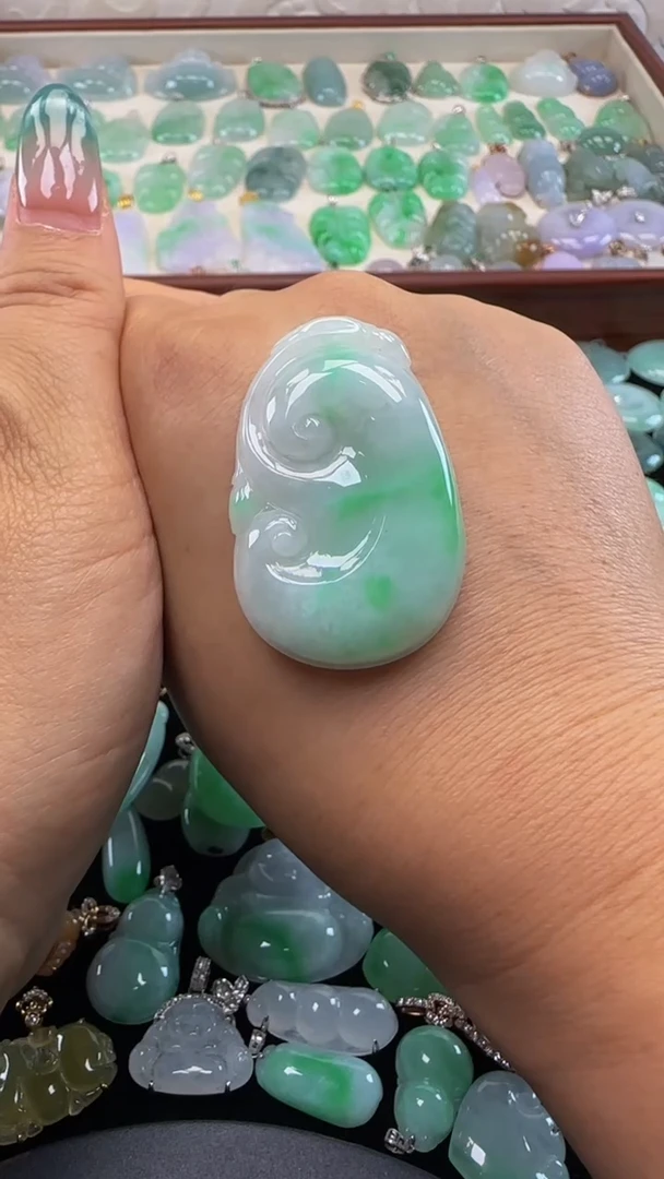 吊坠(不含链)未镶嵌翡翠糖*球如意