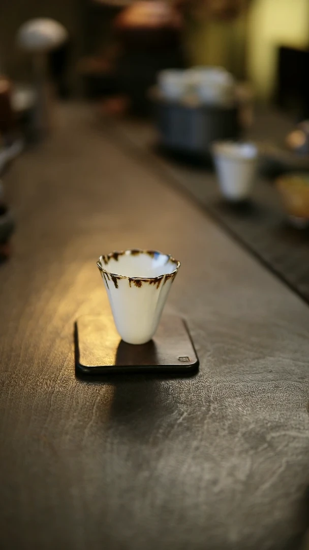 阿眠       耿道锦资金葵口杯