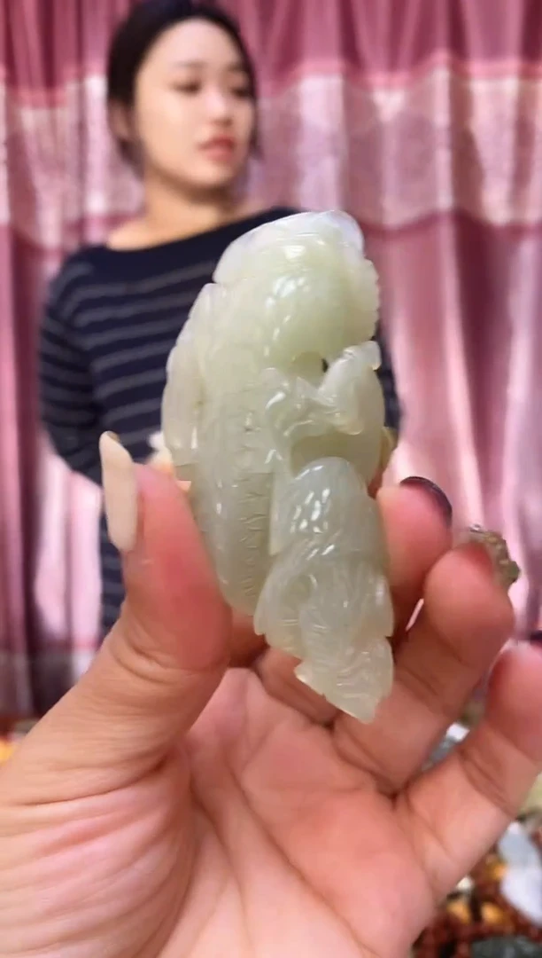 未镶嵌岫玉吊坠