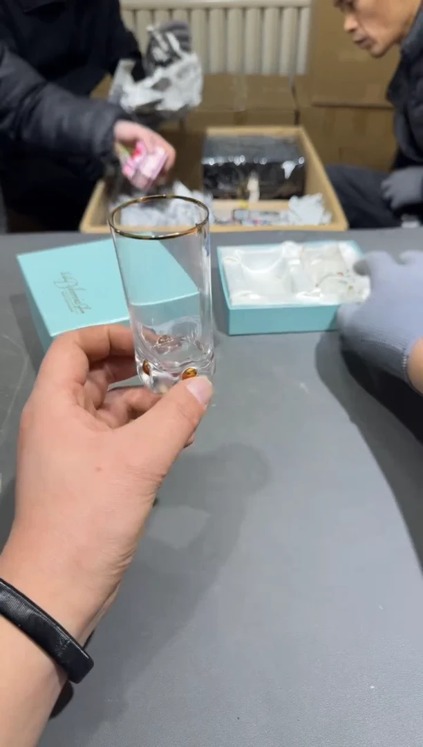 【闪购商品】杯小四孤品收藏中古品