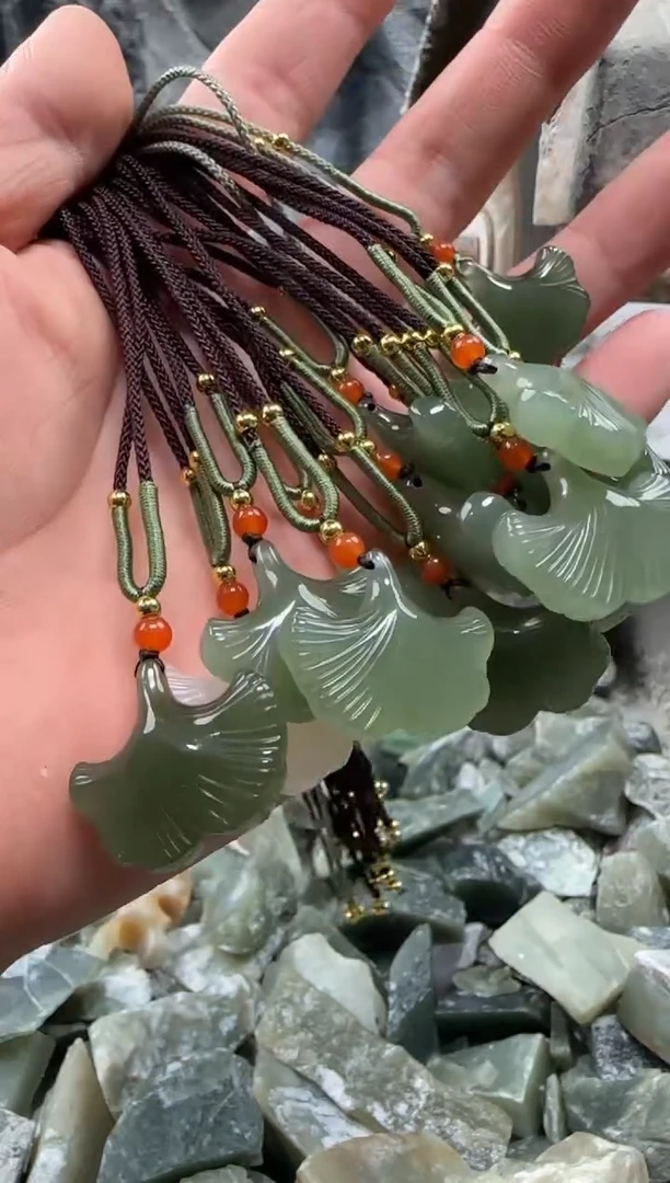 和田玉未镶嵌颈饰吊坠多样性拍一发一件