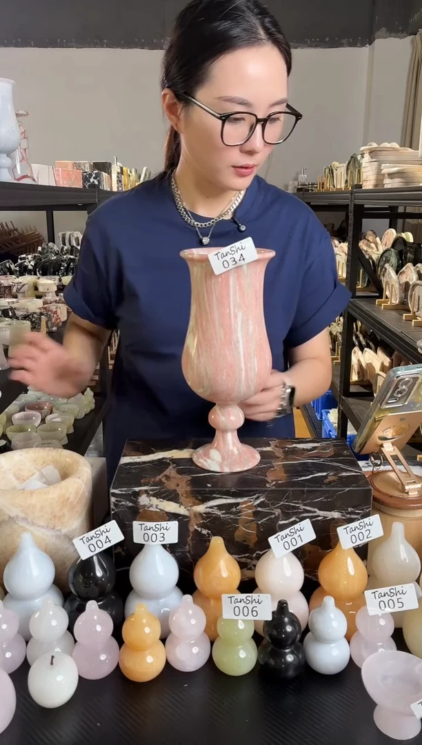 石材034宝粉花瓶