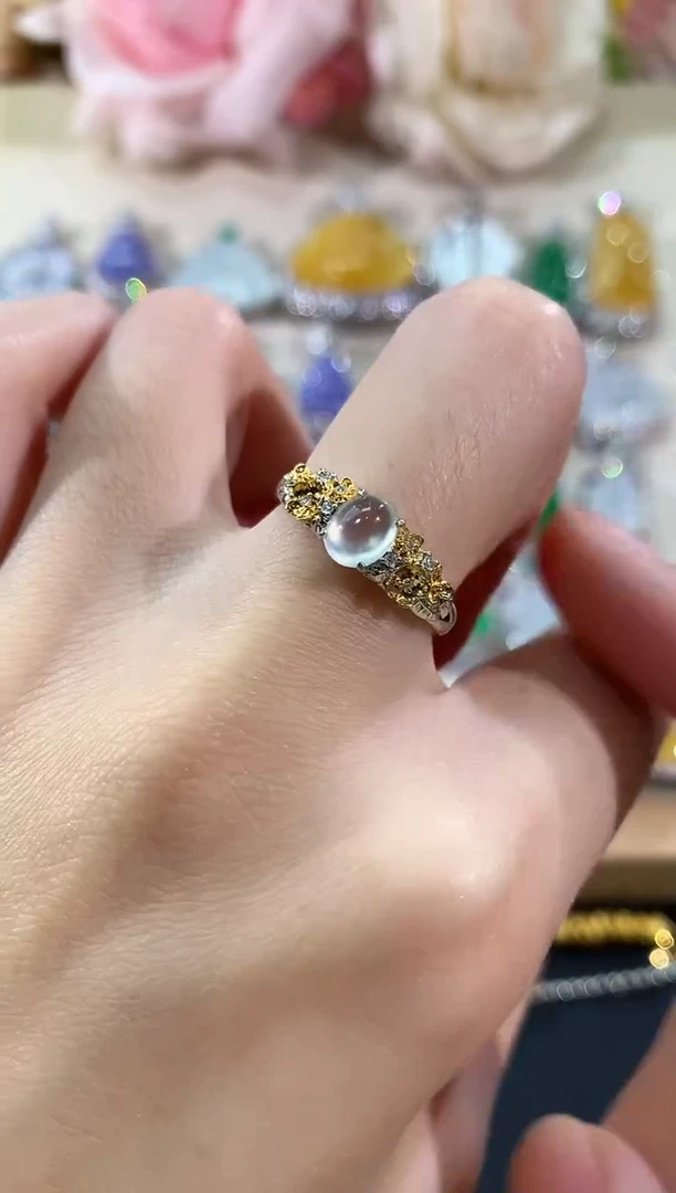 18K金镶嵌戒指翡翠冬日珠宝多样性发货一件W3