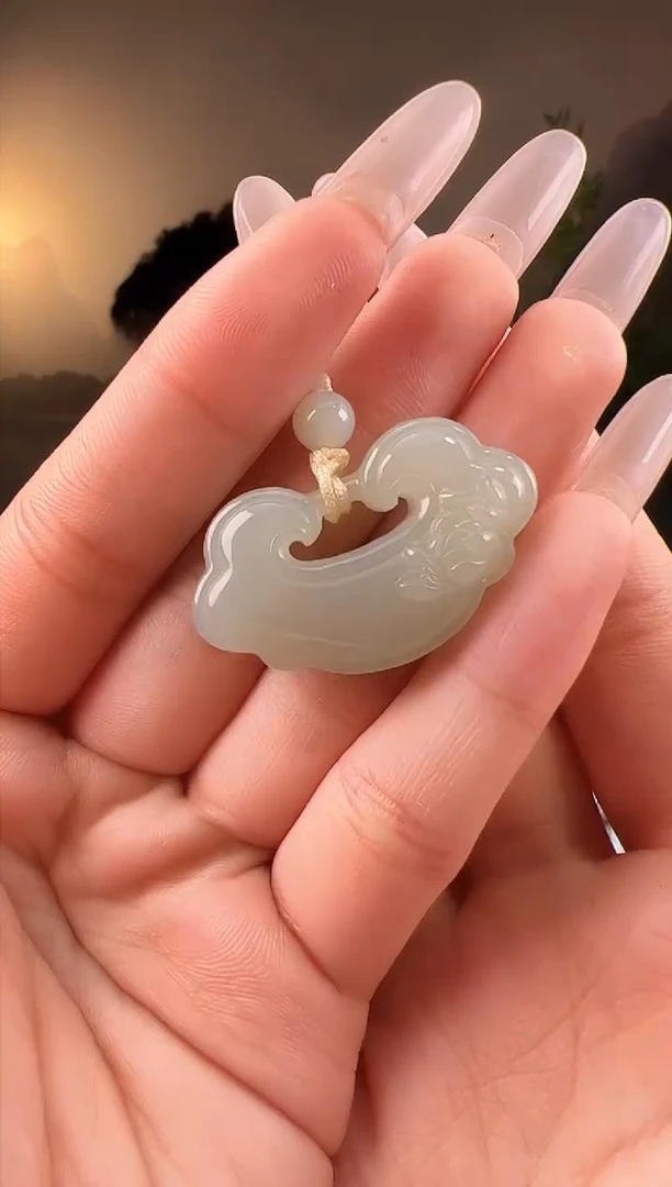 【闪购商品】和田玉颈饰未镶嵌锁p