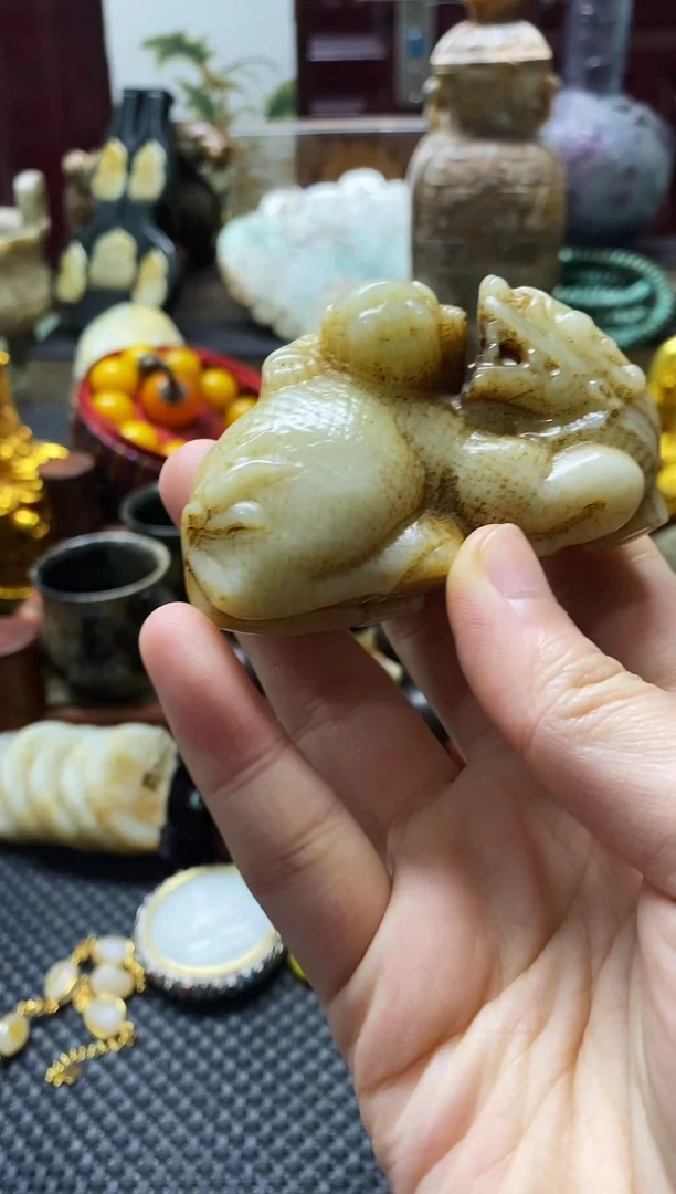 未镶嵌和田玉挂件麒麟