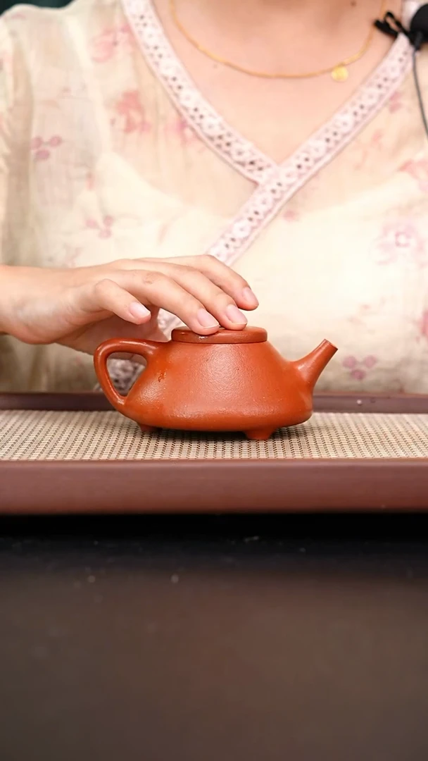 茶壶紫砂全手工纯红降坡30目子冶石瓢200cc李倩