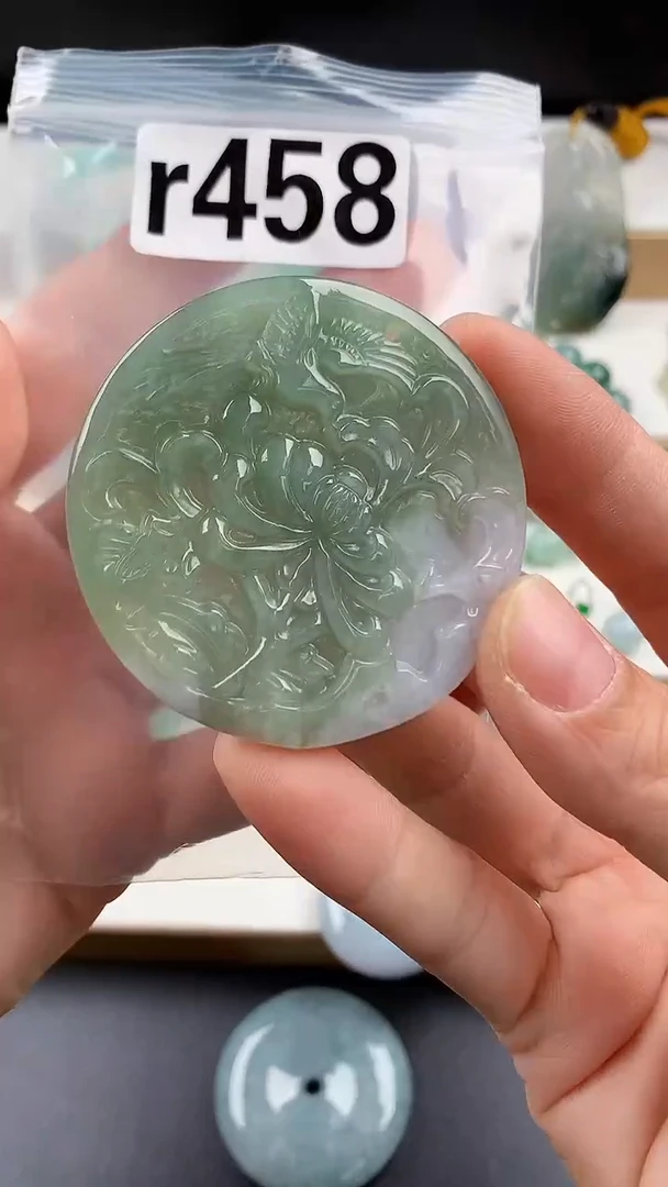 颈饰未镶嵌翡翠天然翡翠吊坠挂件