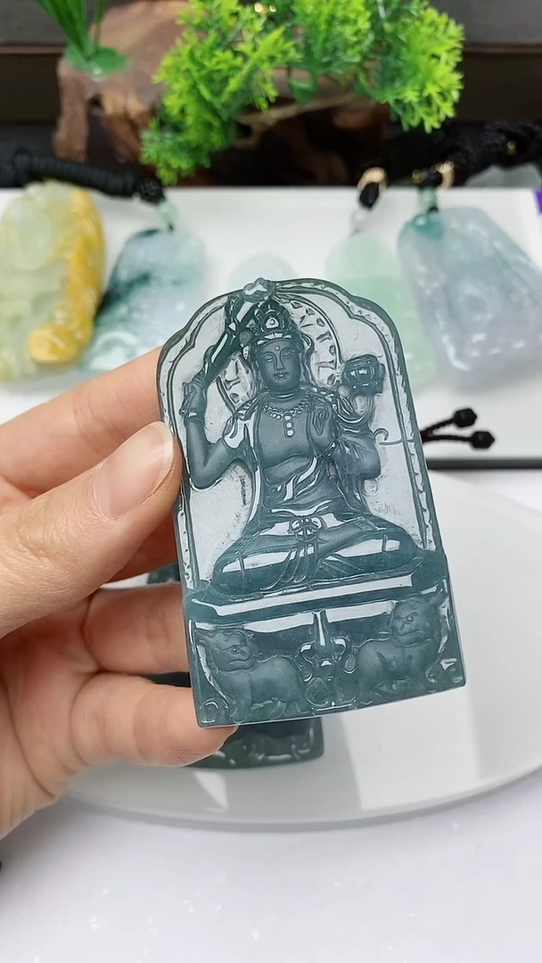 【闪购商品】翡翠颈饰未镶嵌