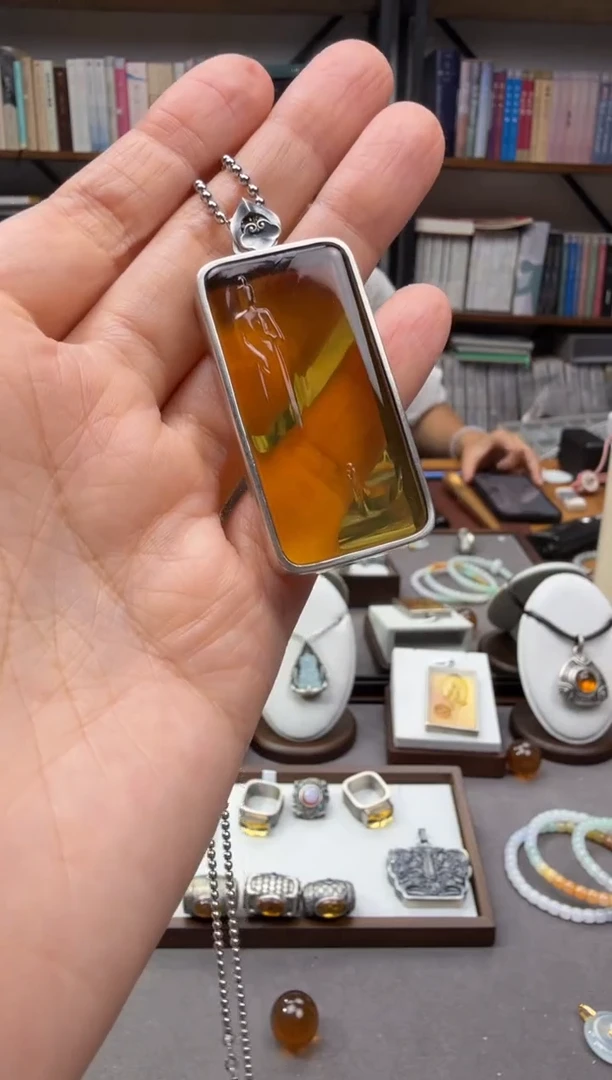 琥珀颈饰未镶嵌悟道吊坠