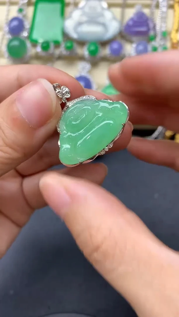 翡翠18K金镶嵌颈饰512-中国好珍宝