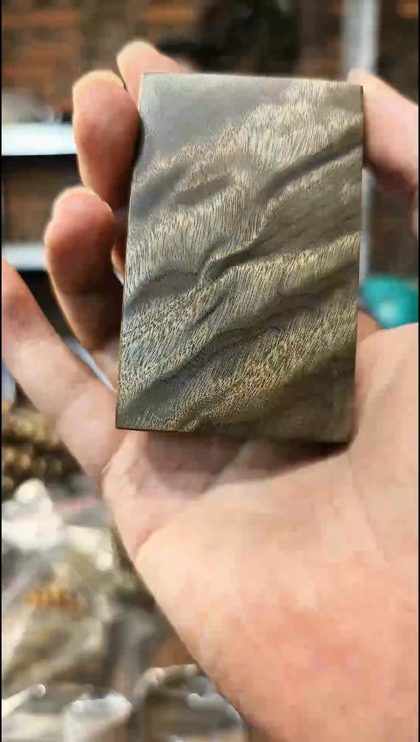 【闪购商品】金丝楠无事牌手把件